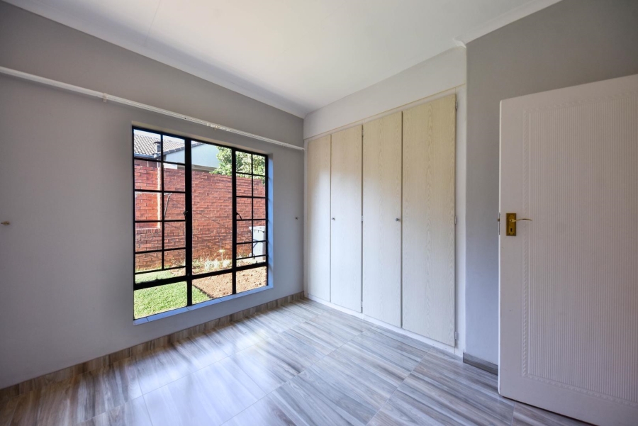 To Let 3 Bedroom Property for Rent in Mooikloof Ridge Gauteng