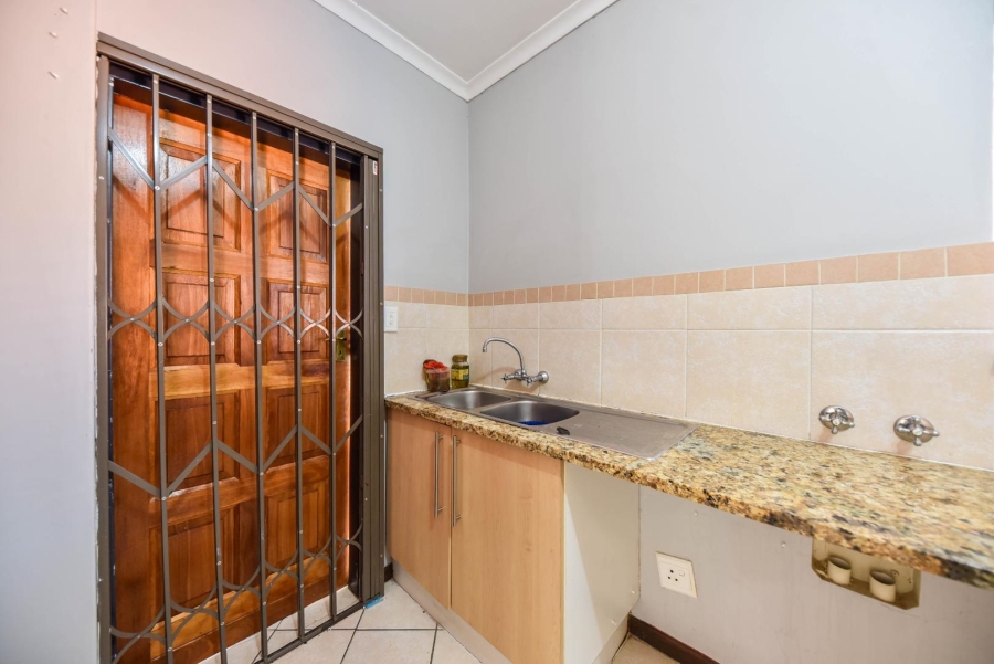 To Let 3 Bedroom Property for Rent in Mooikloof Ridge Gauteng