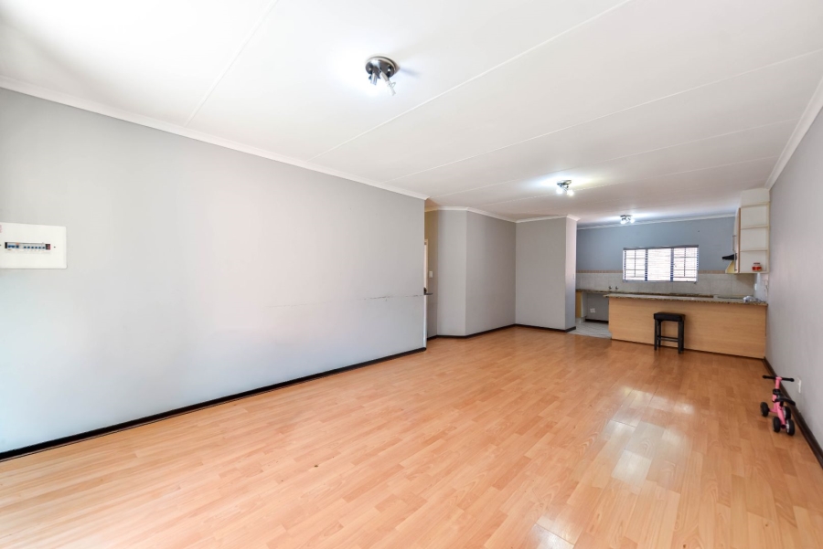 To Let 3 Bedroom Property for Rent in Mooikloof Ridge Gauteng