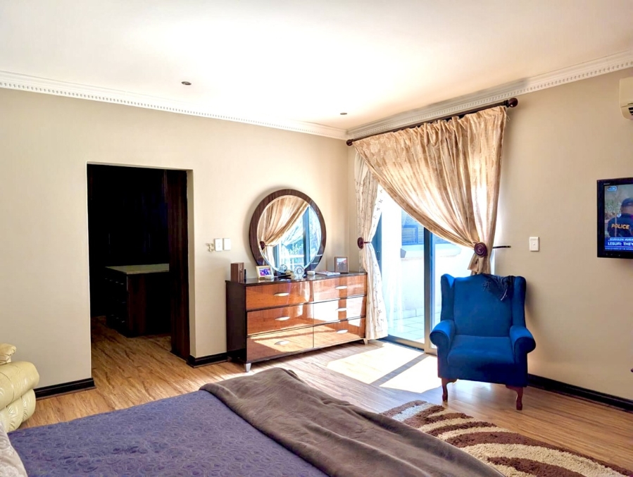 6 Bedroom Property for Sale in Willow Acres Gauteng