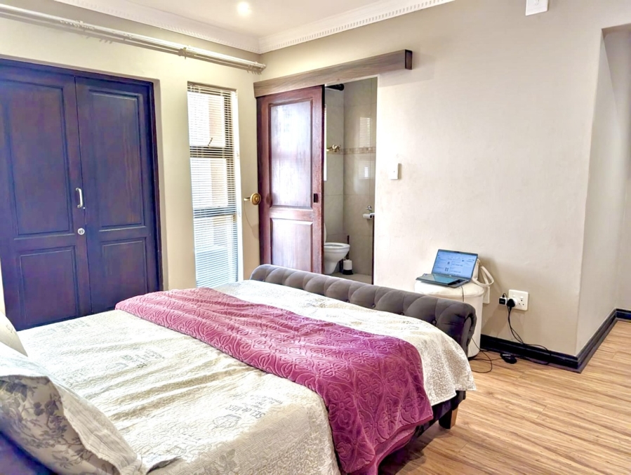 6 Bedroom Property for Sale in Willow Acres Gauteng