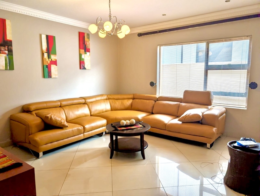 6 Bedroom Property for Sale in Willow Acres Gauteng