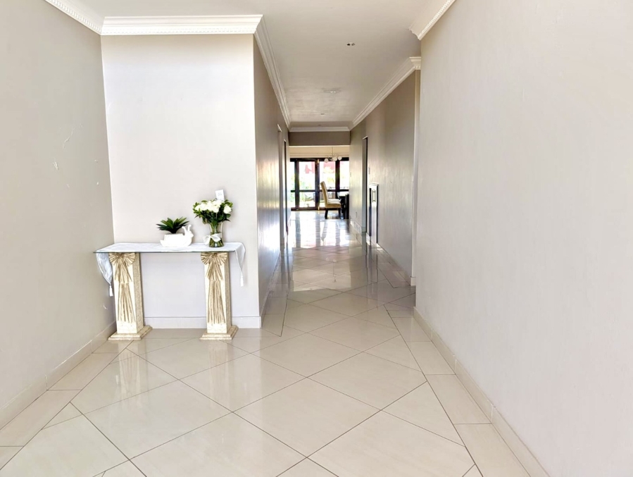 6 Bedroom Property for Sale in Willow Acres Gauteng