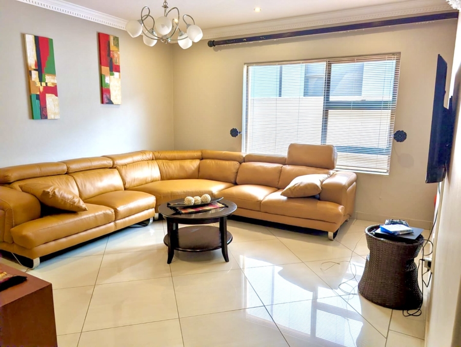 6 Bedroom Property for Sale in Willow Acres Gauteng