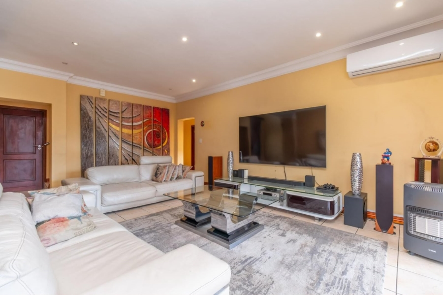 4 Bedroom Property for Sale in Olivedale Gauteng