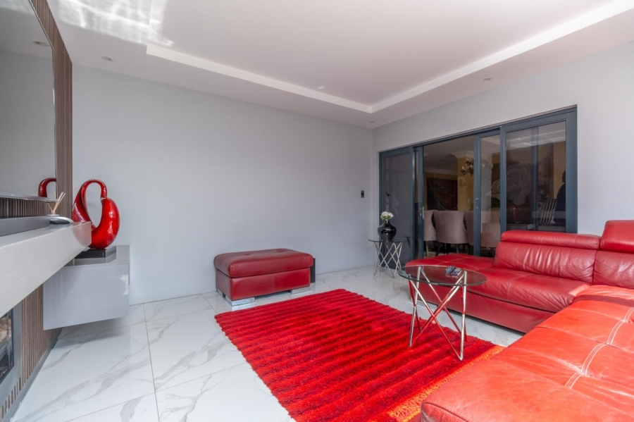 4 Bedroom Property for Sale in Olivedale Gauteng