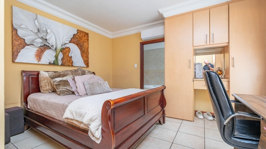 4 Bedroom Property for Sale in Olivedale Gauteng