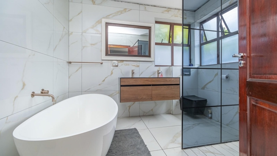 4 Bedroom Property for Sale in Olivedale Gauteng
