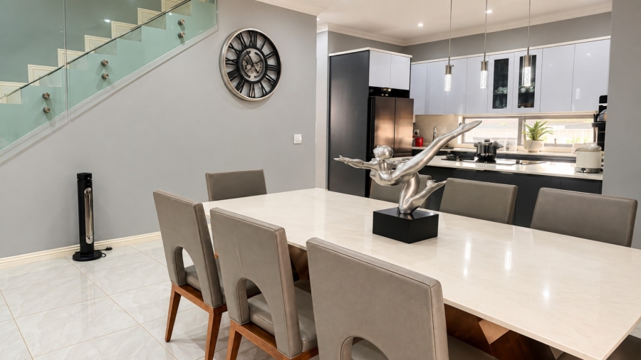 4 Bedroom Property for Sale in Olivedale Gauteng
