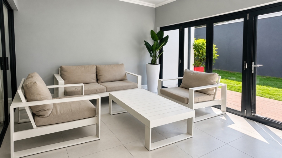 4 Bedroom Property for Sale in Olivedale Gauteng