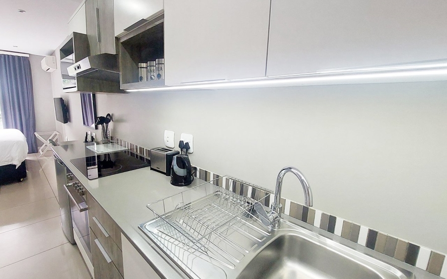 To Let 1 Bedroom Property for Rent in Rosebank Gauteng