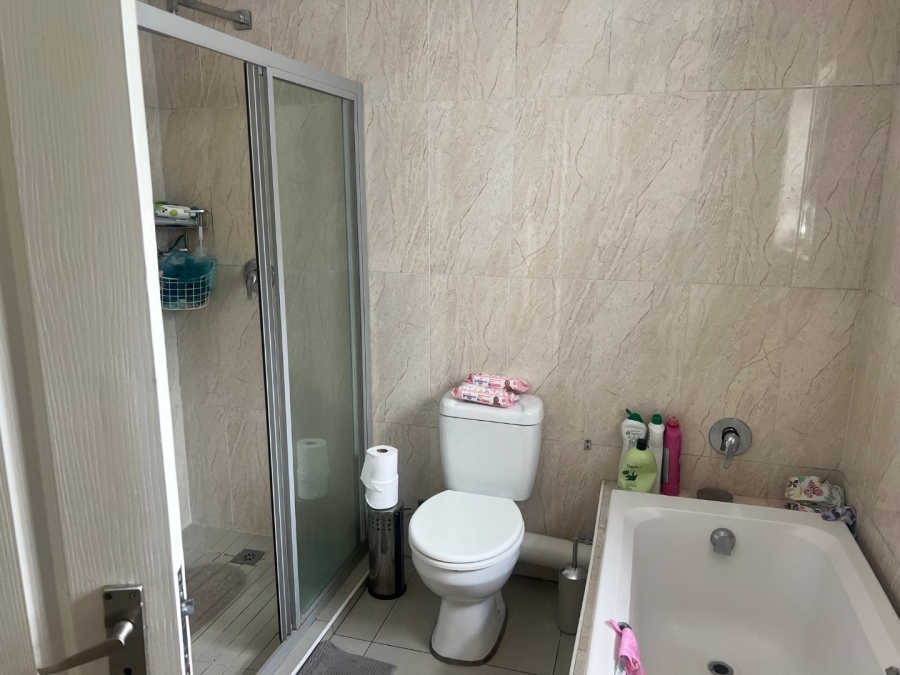 3 Bedroom Property for Sale in Ferndale Gauteng