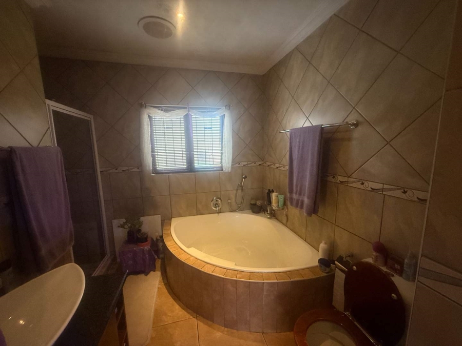 3 Bedroom Property for Sale in Hughes Gauteng