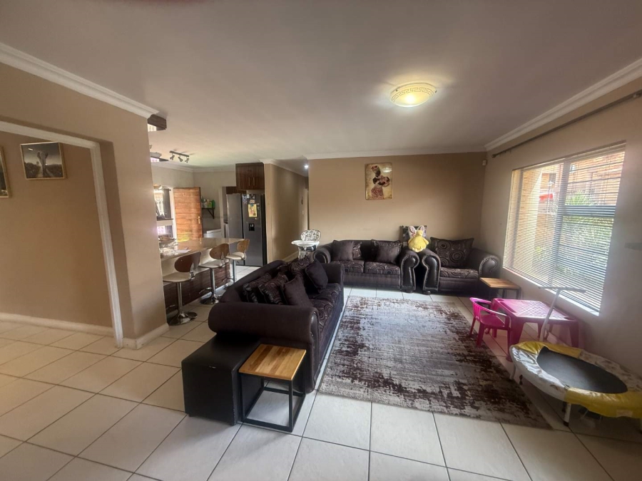 3 Bedroom Property for Sale in Bartlett Gauteng