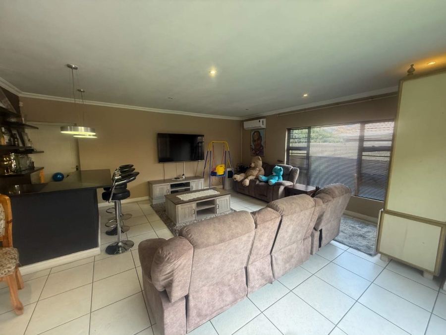 3 Bedroom Property for Sale in Bartlett Gauteng