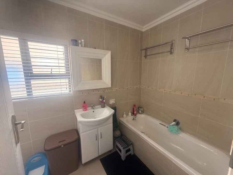 3 Bedroom Property for Sale in Bartlett Gauteng