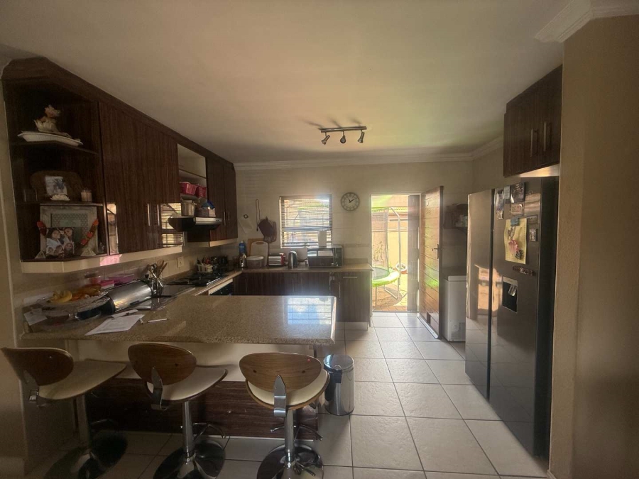 3 Bedroom Property for Sale in Bartlett Gauteng