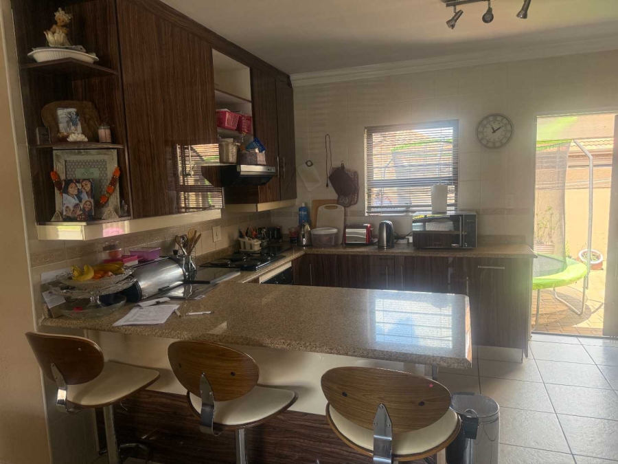 3 Bedroom Property for Sale in Bartlett Gauteng