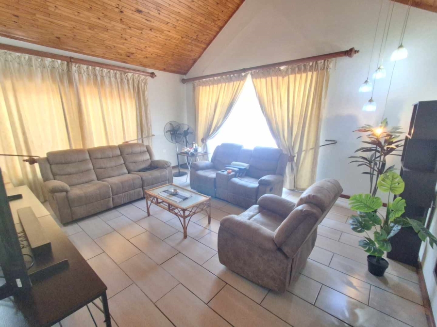 7 Bedroom Property for Sale in Meyerspark Gauteng