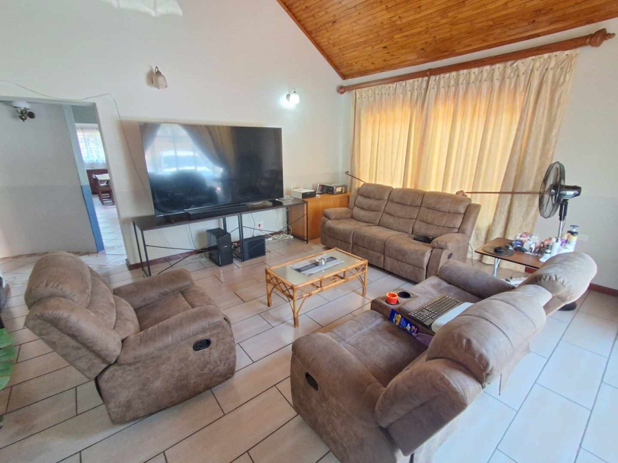 7 Bedroom Property for Sale in Meyerspark Gauteng