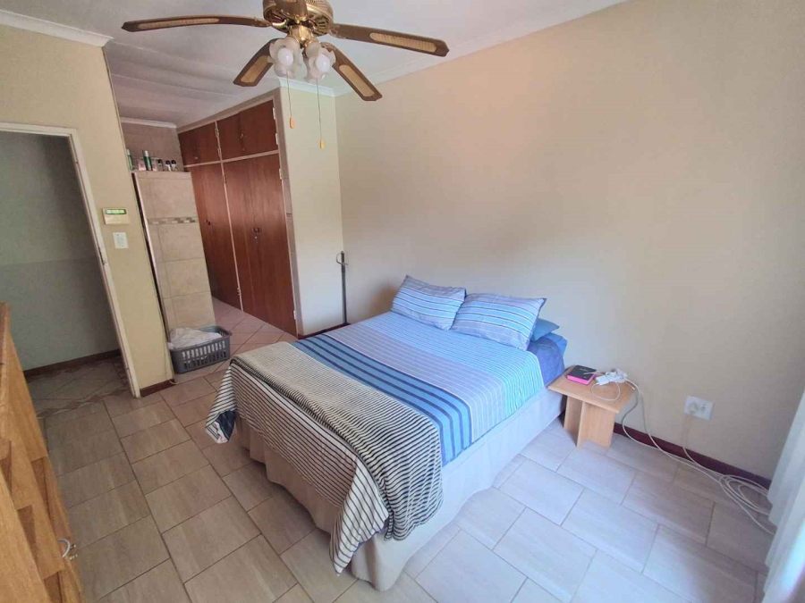 7 Bedroom Property for Sale in Meyerspark Gauteng