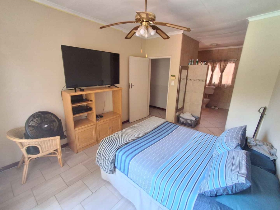 7 Bedroom Property for Sale in Meyerspark Gauteng