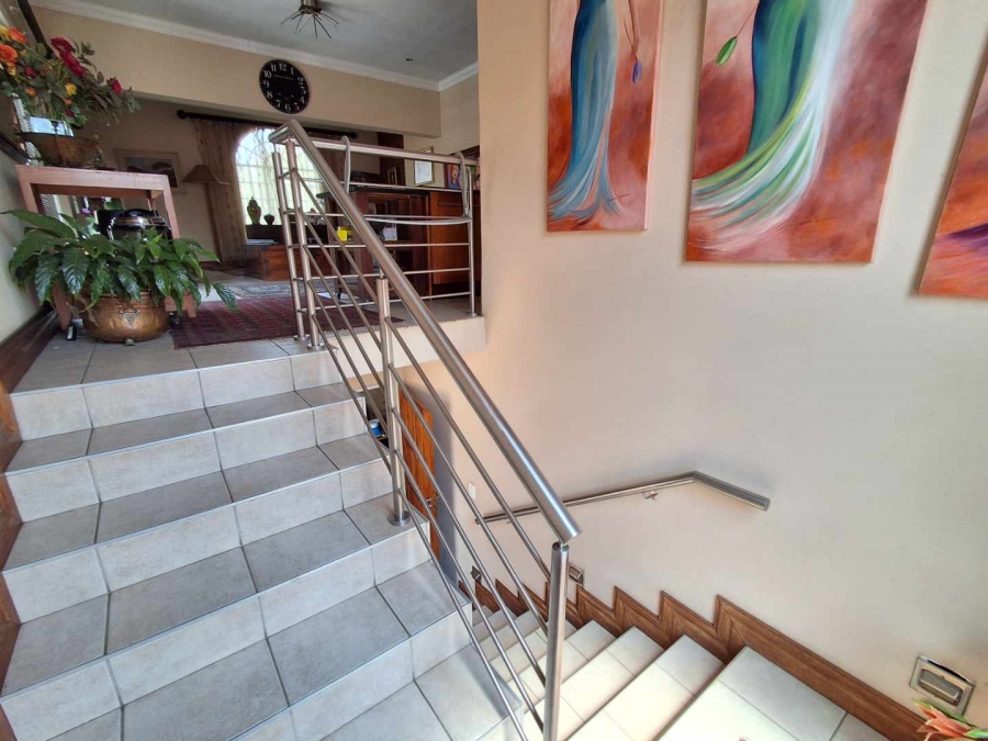 7 Bedroom Property for Sale in Meyerspark Gauteng