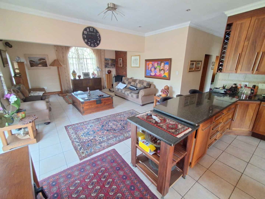 7 Bedroom Property for Sale in Meyerspark Gauteng