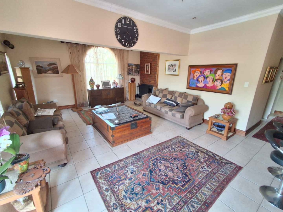 7 Bedroom Property for Sale in Meyerspark Gauteng