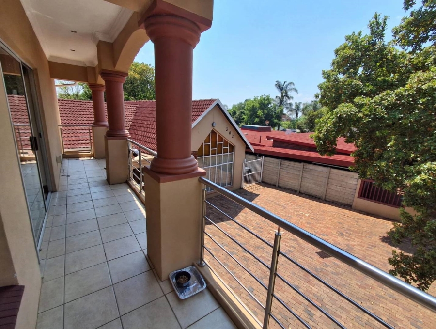7 Bedroom Property for Sale in Meyerspark Gauteng