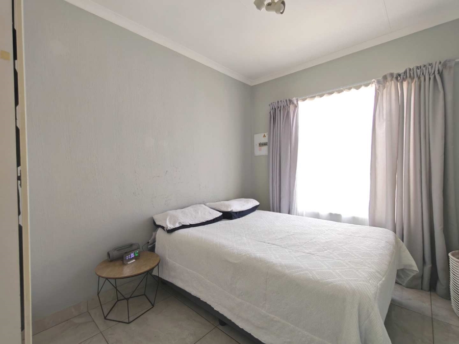 2 Bedroom Property for Sale in North Riding Gauteng
