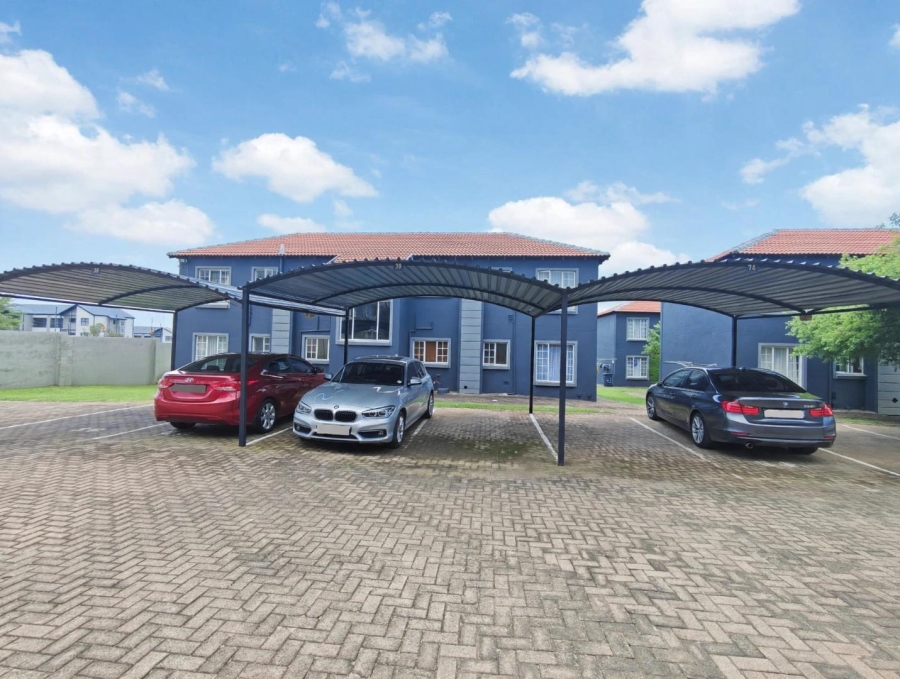 2 Bedroom Property for Sale in North Riding Gauteng