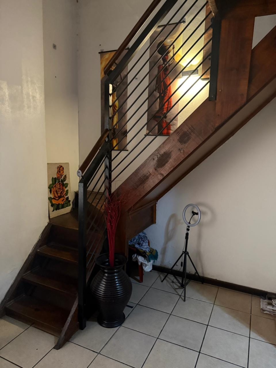 1 Bedroom Property for Sale in Pretoria North Gauteng