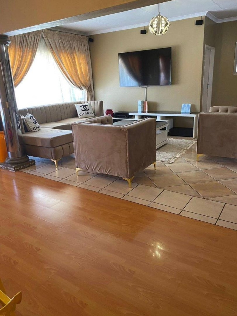 2 Bedroom Property for Sale in The Orchards Gauteng