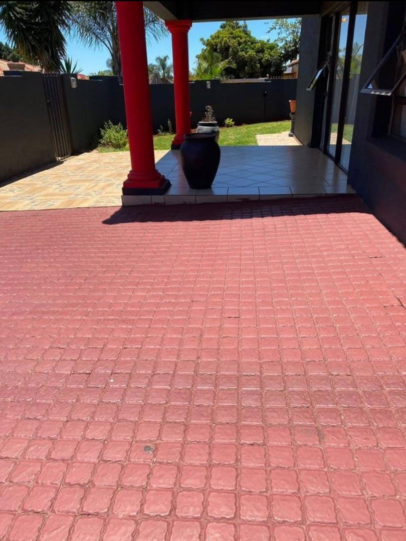 2 Bedroom Property for Sale in The Orchards Gauteng