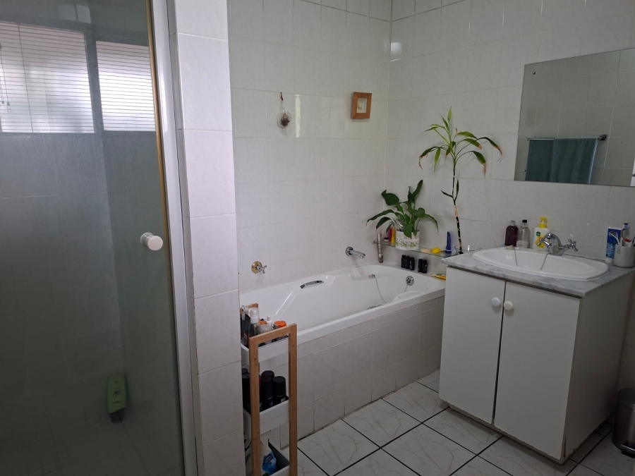 1 Bedroom Property for Sale in Strathavon Gauteng