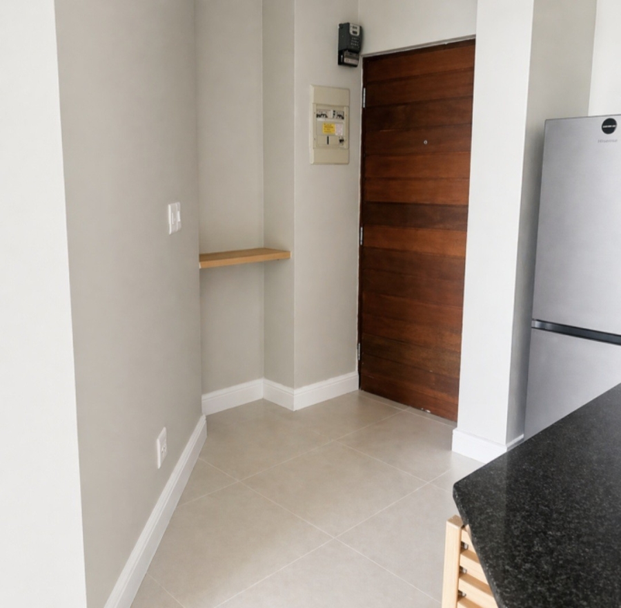 1 Bedroom Property for Sale in Sandhurst Gauteng