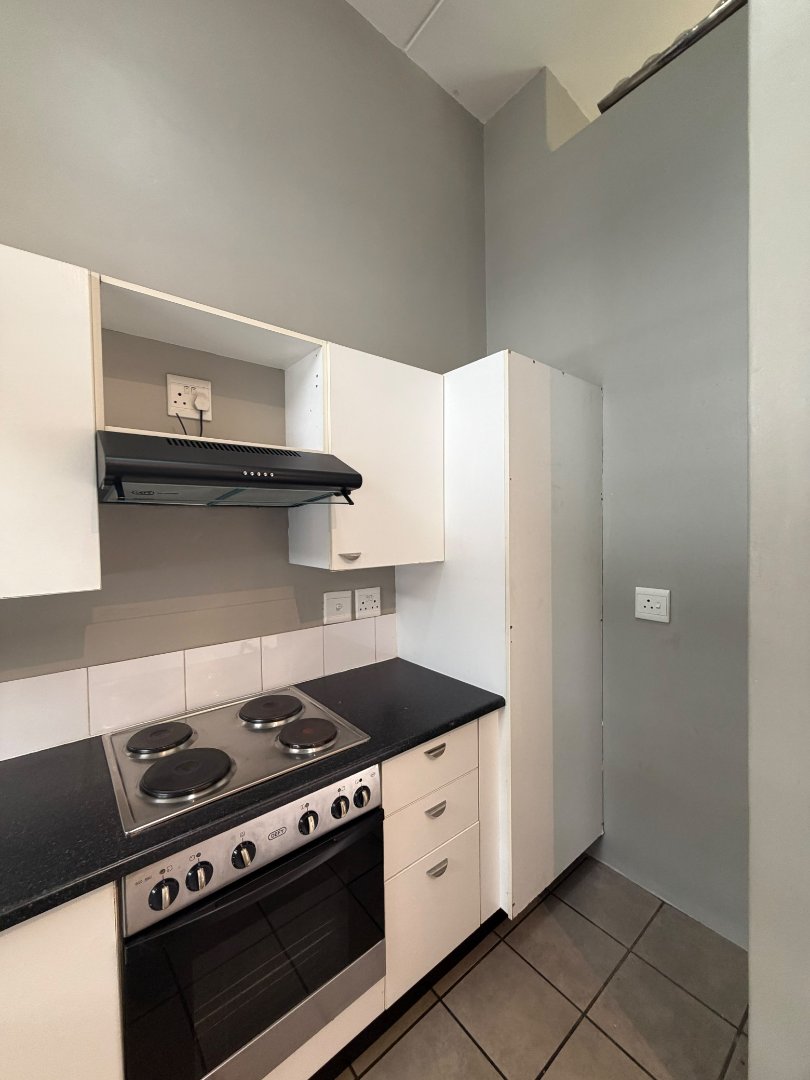 To Let 1 Bedroom Property for Rent in Houghton Gauteng