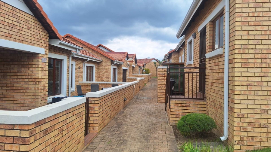 2 Bedroom Property for Sale in Randpark Ridge Gauteng