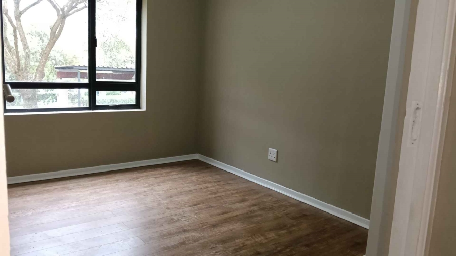 1 Bedroom Property for Sale in Jackal Creek Golf Estate Gauteng