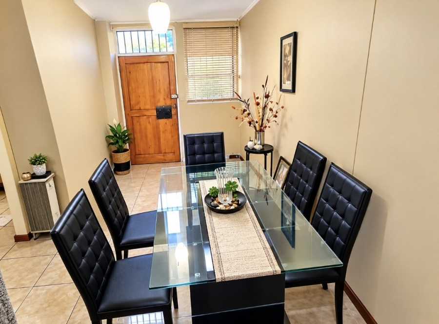 To Let 2 Bedroom Property for Rent in Weavind Park Gauteng