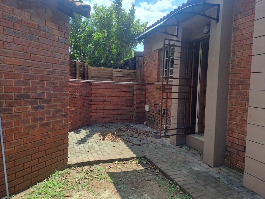 3 Bedroom Property for Sale in Eco Park Gauteng