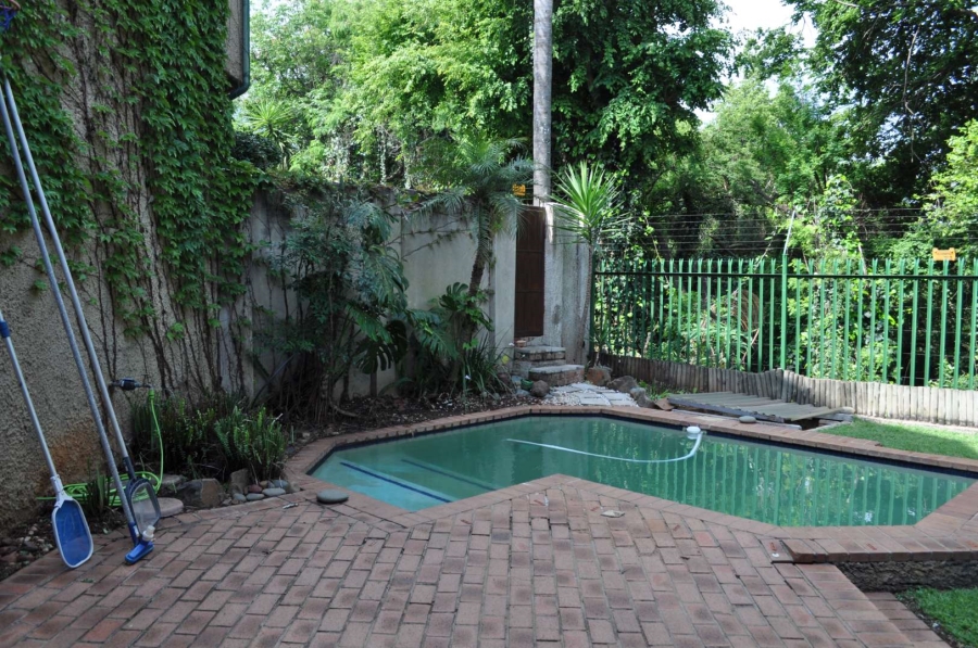 3 Bedroom Property for Sale in Garsfontein Gauteng