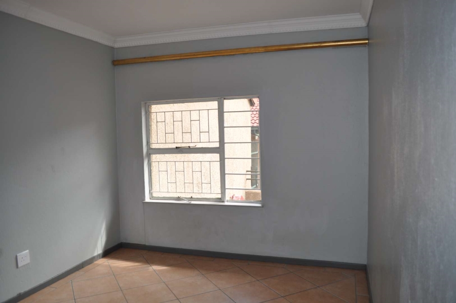 3 Bedroom Property for Sale in Garsfontein Gauteng