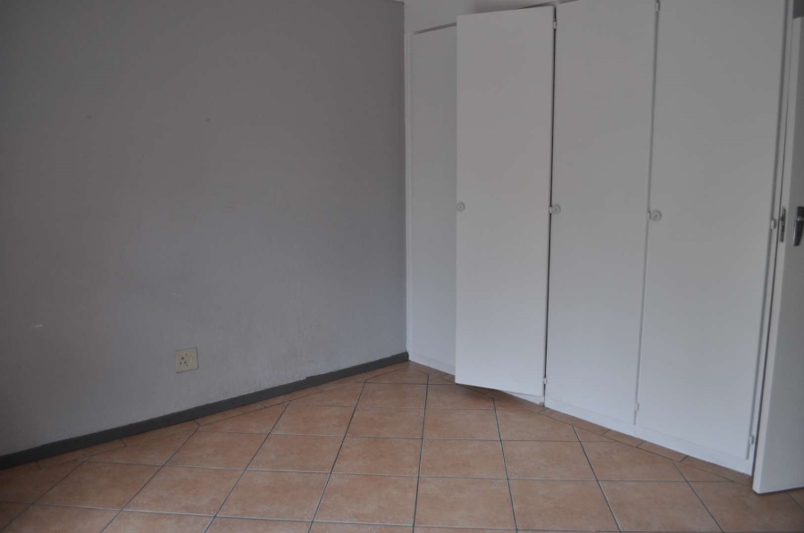 3 Bedroom Property for Sale in Garsfontein Gauteng