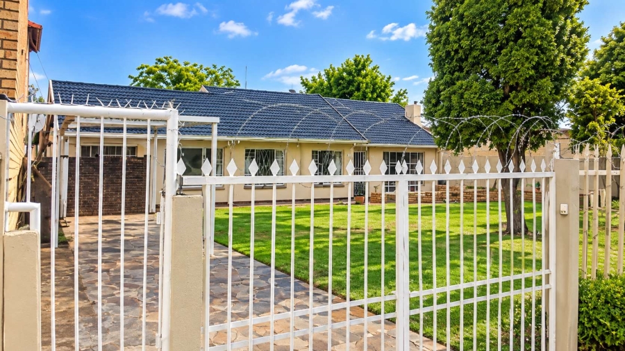 To Let 3 Bedroom Property for Rent in Mindalore Gauteng