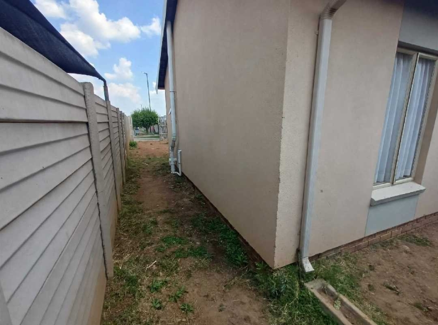 3 Bedroom Property for Sale in Sky City Gauteng