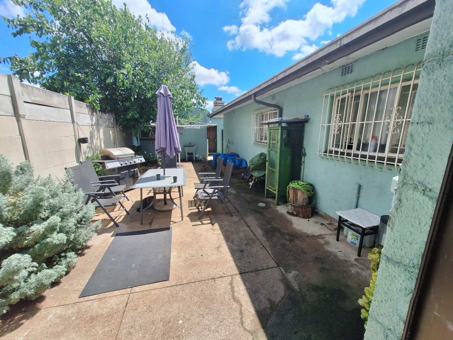 4 Bedroom Property for Sale in Tulisa Park Gauteng