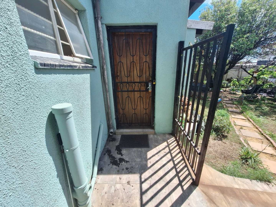 4 Bedroom Property for Sale in Tulisa Park Gauteng
