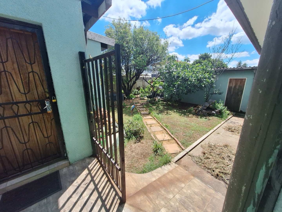 4 Bedroom Property for Sale in Tulisa Park Gauteng